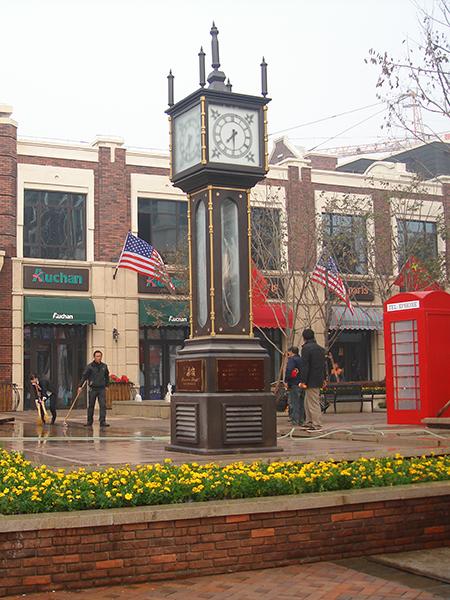 Steam clock for streetscape
